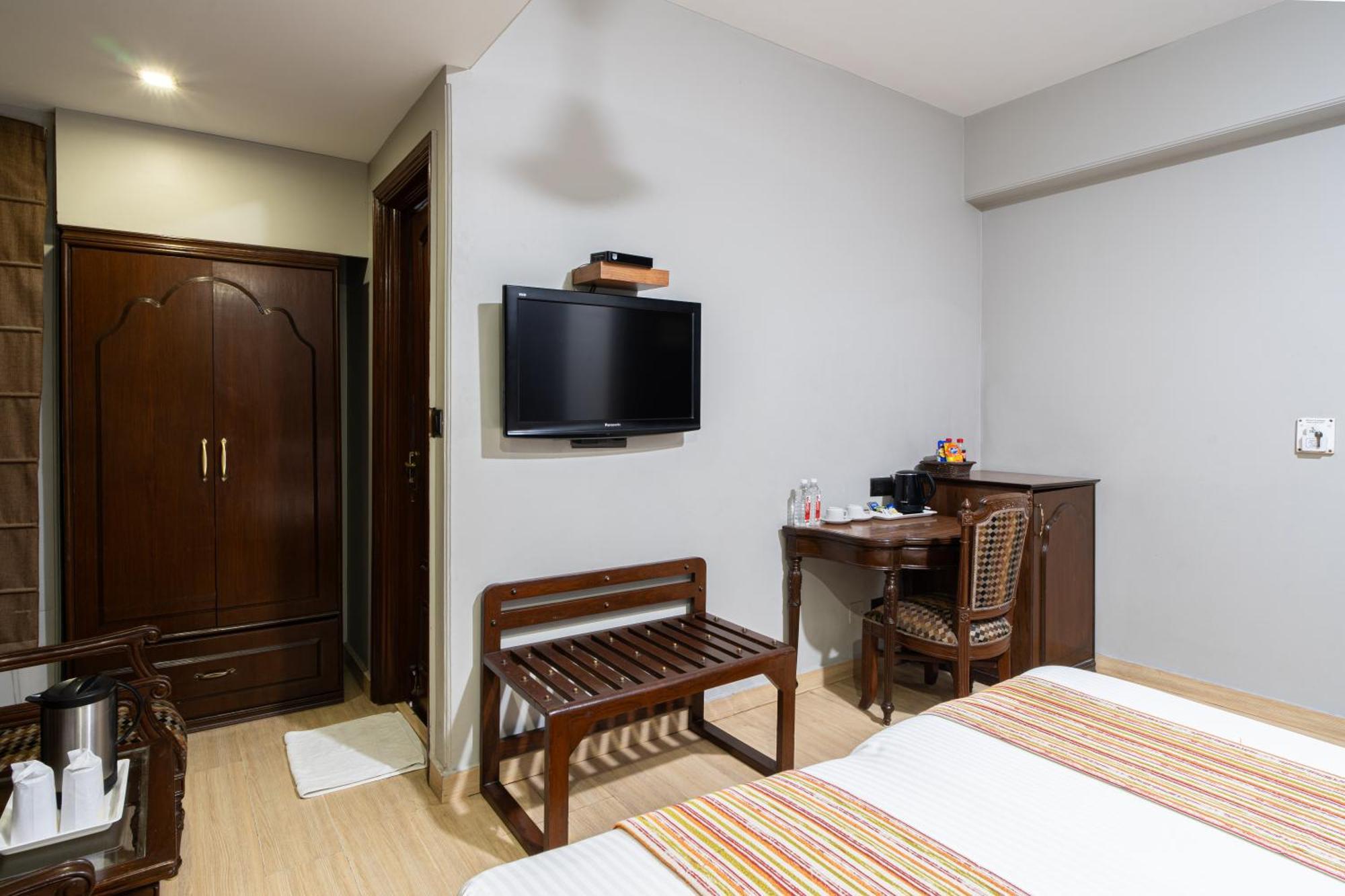Hotel Sunstar Grand Delhi Zewnętrze zdjęcie