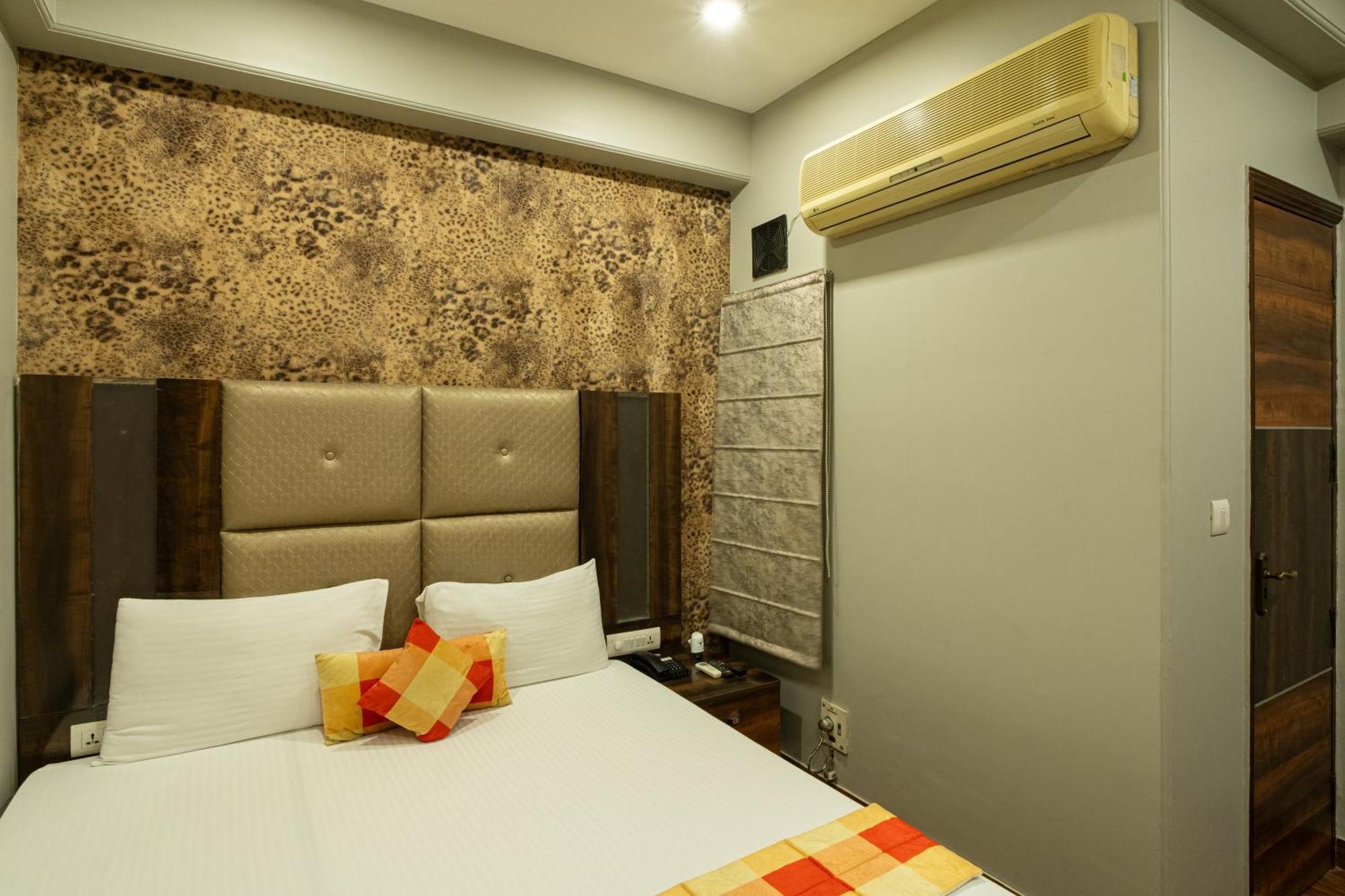 Hotel Sunstar Grand Delhi Zewnętrze zdjęcie