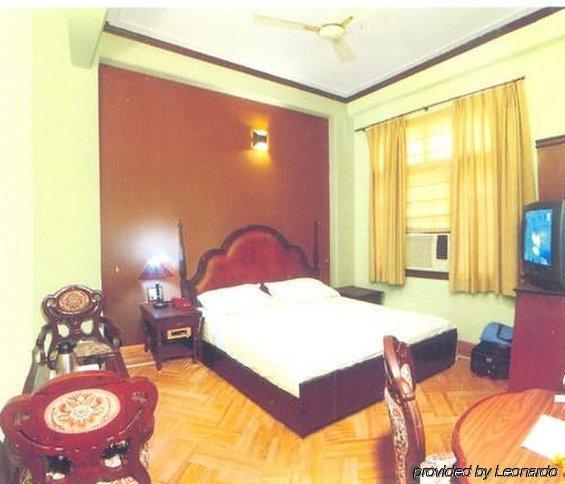 Hotel Sunstar Grand Delhi Pokój zdjęcie