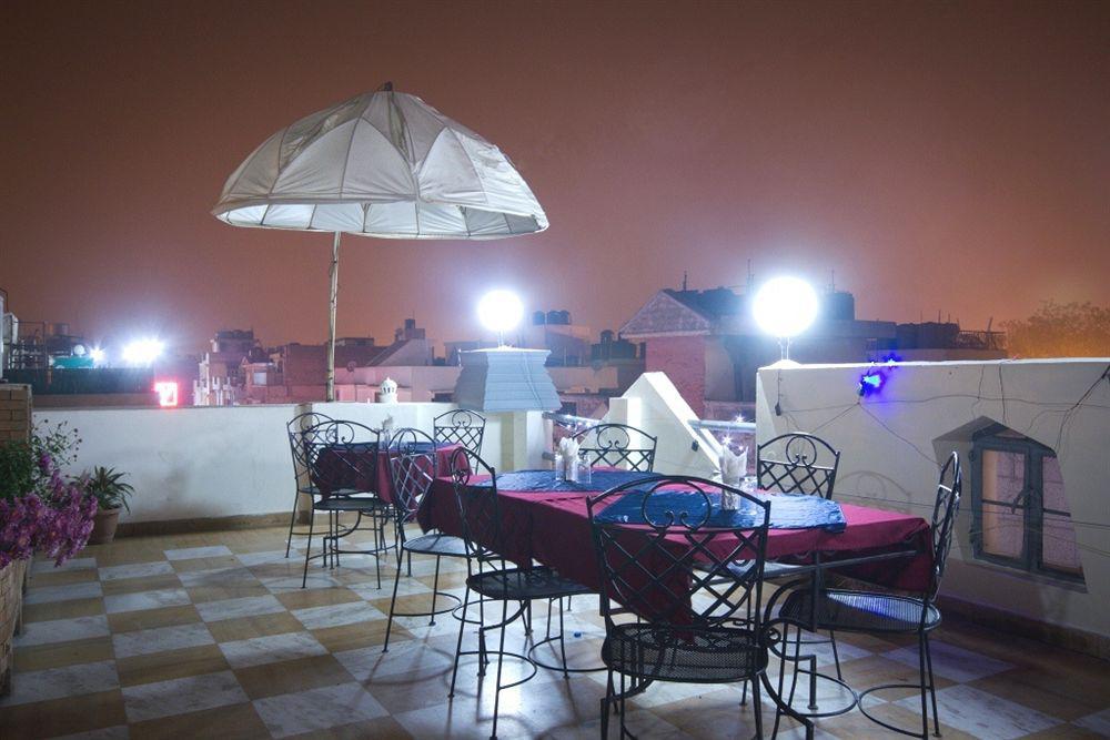 Hotel Sunstar Grand Delhi Zewnętrze zdjęcie